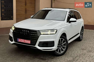 Позашляховик / Кросовер Audi Q7 2017 в Ужгороді