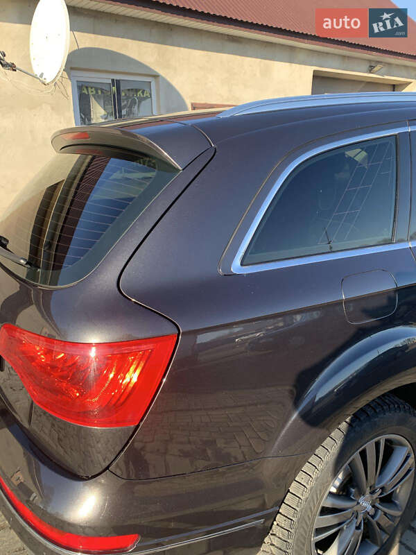 Позашляховик / Кросовер Audi Q7 2013 в Буську