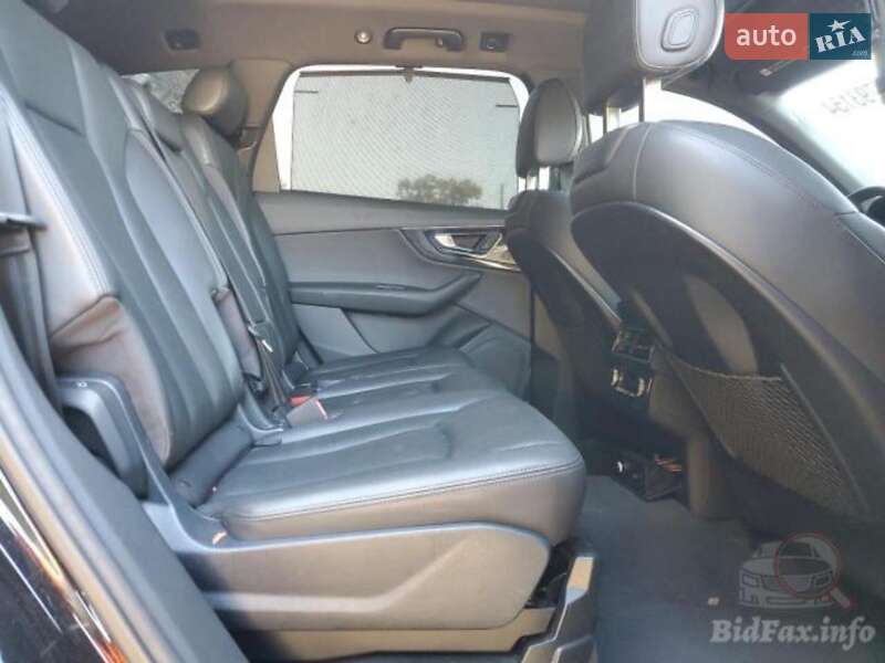 Внедорожник / Кроссовер Audi Q7 2015 в Шептицькому