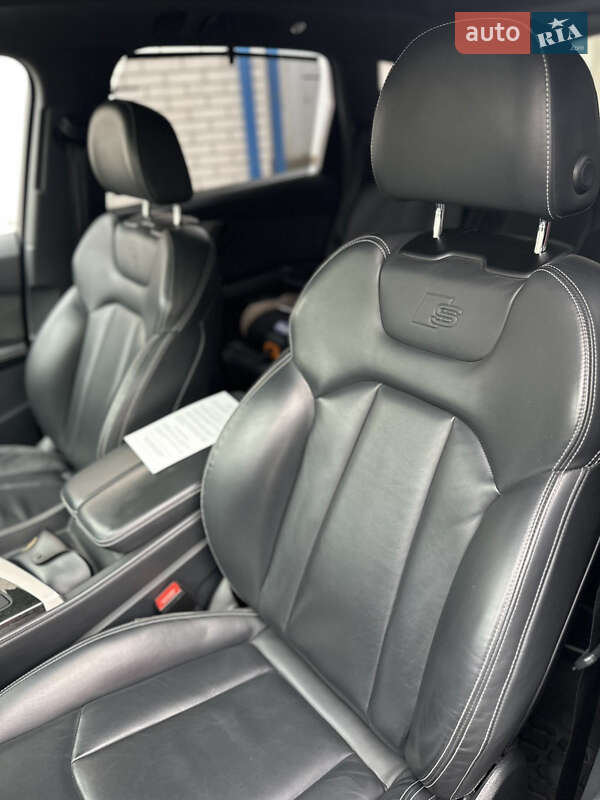 Внедорожник / Кроссовер Audi Q7 2019 в Житомире