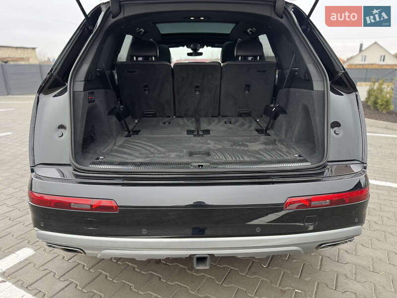 Позашляховик / Кросовер Audi Q7 2017 в Дубні фото 21 Позашляховик / Кросовер Audi Q7 2017 в Дубні