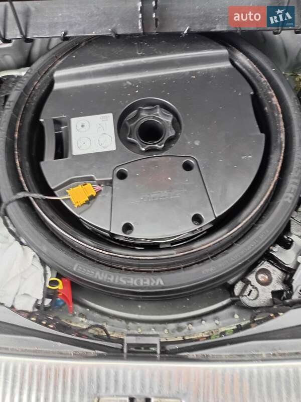 Позашляховик / Кросовер Audi Q7 2012 в Стрию