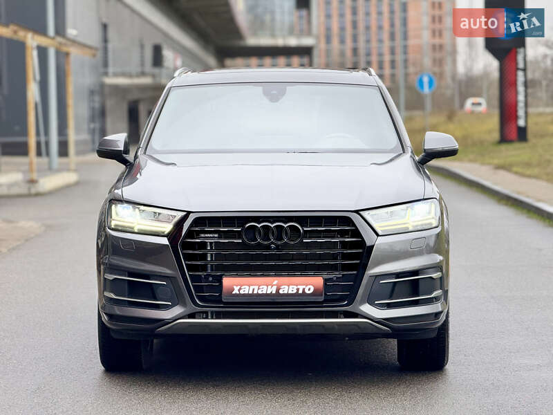Позашляховик / Кросовер Audi Q7 2019 в Києві
