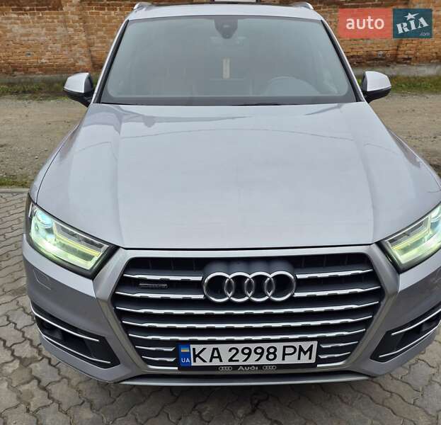 Позашляховик / Кросовер Audi Q7 2015 в Києві