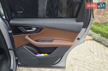 Внедорожник / Кроссовер Audi Q7 2015 в Киеве