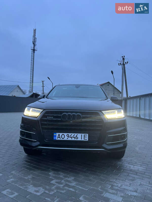 Audi Q7 2016