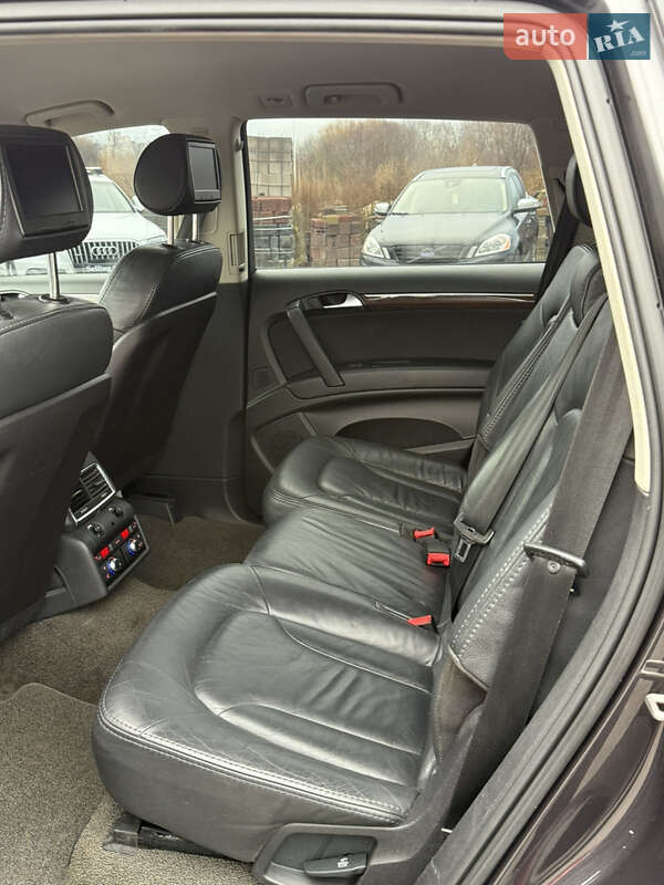 Позашляховик / Кросовер Audi Q7 2007 в Рівному