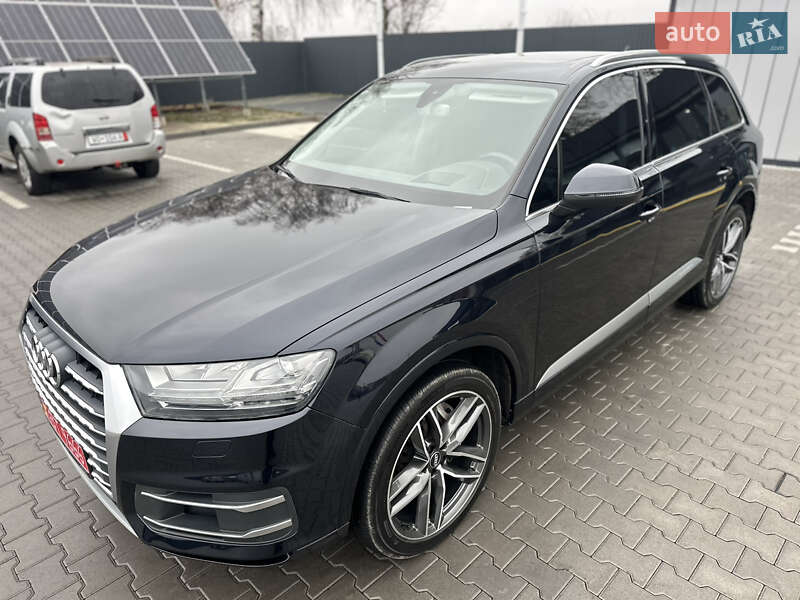 Внедорожник / Кроссовер Audi Q7 2017 в Владимире
