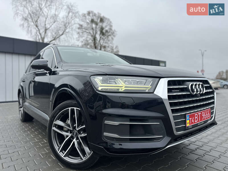 Внедорожник / Кроссовер Audi Q7 2017 в Владимире
