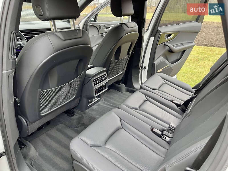 Внедорожник / Кроссовер Audi Q7 2020 в Львове
