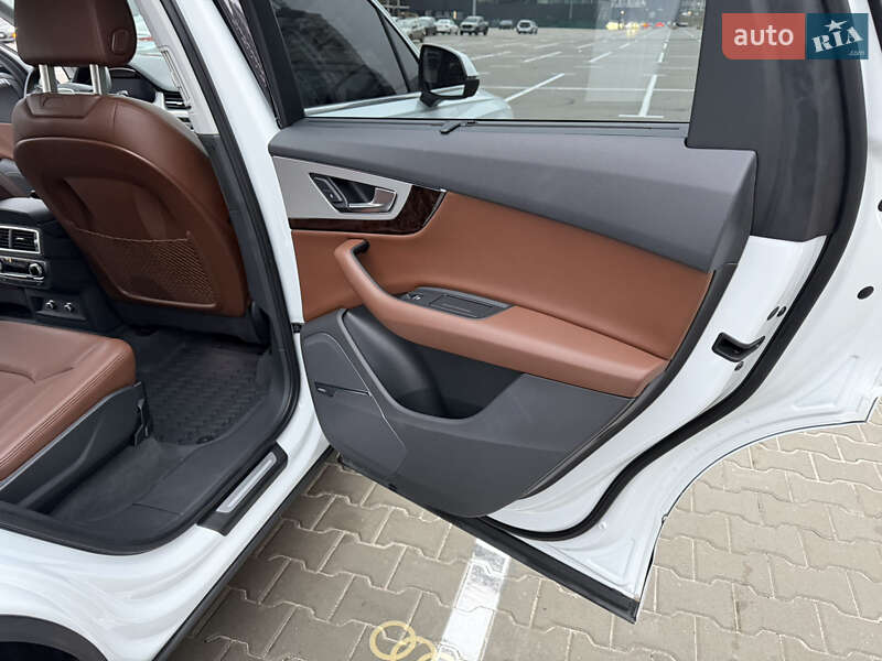 Внедорожник / Кроссовер Audi Q7 2019 в Киеве фото 15 Внедорожник / Кроссовер Audi Q7 2019 в Киеве