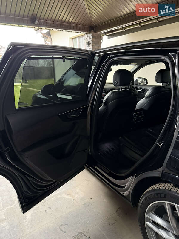 Внедорожник / Кроссовер Audi Q7 2018 в Киеве фото 14 Внедорожник / Кроссовер Audi Q7 2018 в Киеве