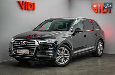 Позашляховик / Кросовер Audi Q7 2015 в Києві