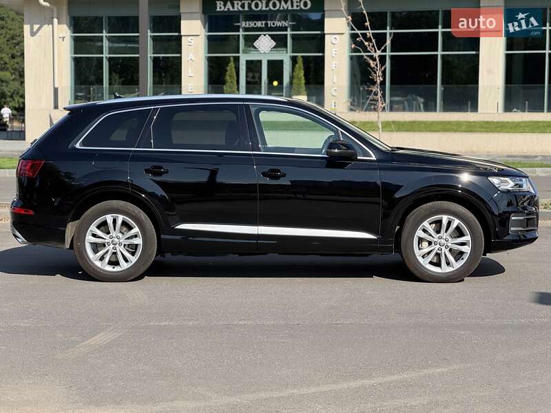 Внедорожник / Кроссовер Audi Q7 2016 в Днепре