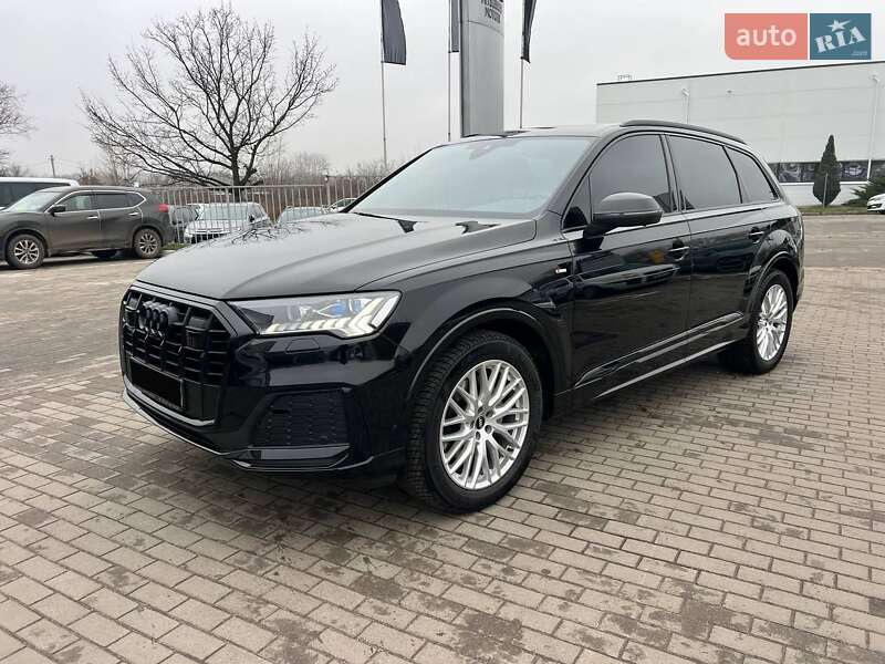 Внедорожник / Кроссовер Audi Q7 2023 в Полтаве