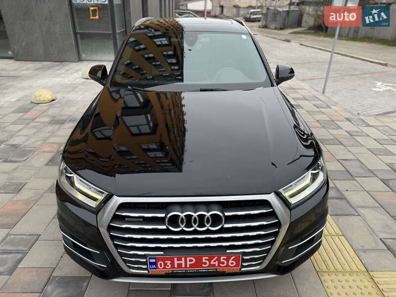 Позашляховик / Кросовер Audi Q7 2017 в Запоріжжі