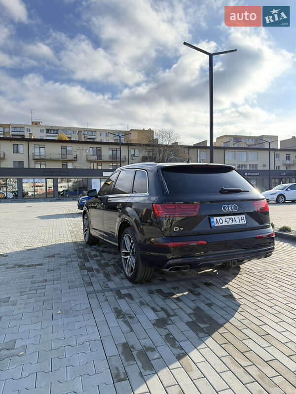 Внедорожник / Кроссовер Audi Q7 2016 в Ужгороде фото 3 Внедорожник / Кроссовер Audi Q7 2016 в Ужгороде