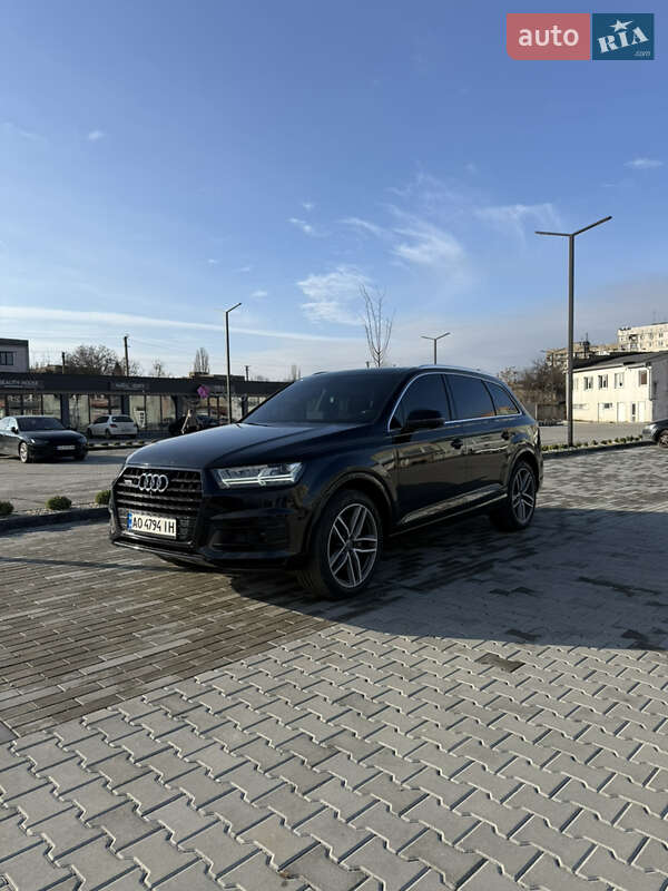 Внедорожник / Кроссовер Audi Q7 2016 в Ужгороде фото 12 Внедорожник / Кроссовер Audi Q7 2016 в Ужгороде