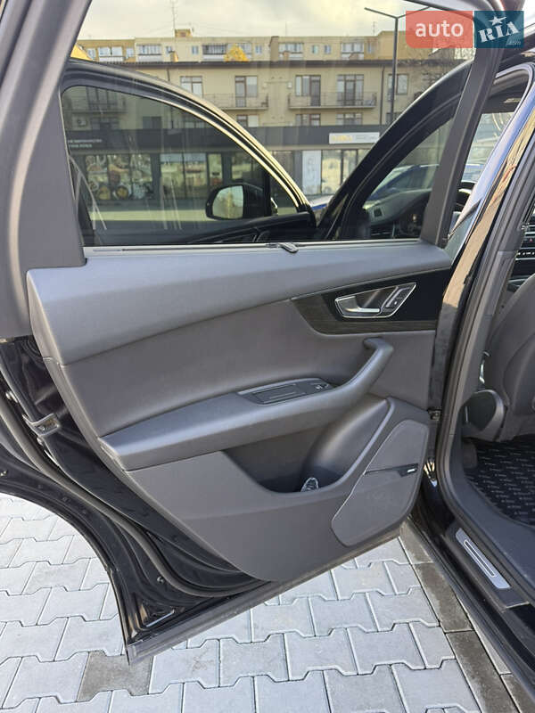 Внедорожник / Кроссовер Audi Q7 2016 в Ужгороде фото 32 Внедорожник / Кроссовер Audi Q7 2016 в Ужгороде