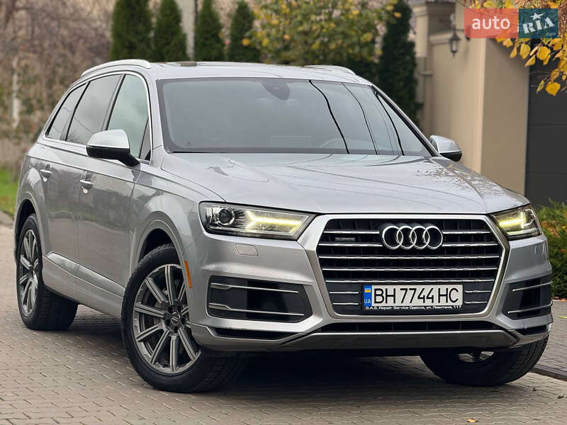Внедорожник / Кроссовер Audi Q7 2017 в Одессе