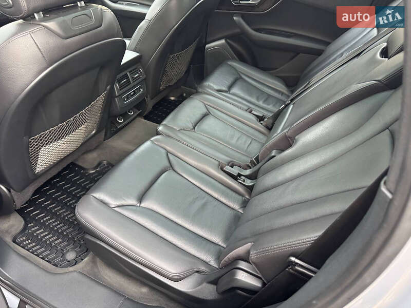 Внедорожник / Кроссовер Audi Q7 2017 в Одессе