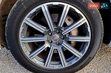 Позашляховик / Кросовер Audi Q7 2015 в Дніпрі