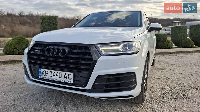 Позашляховик / Кросовер Audi Q7 2015 в Дніпрі