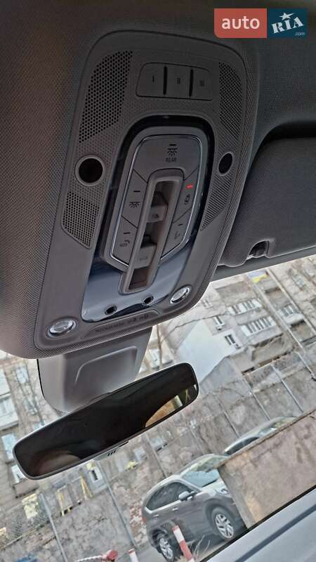 Позашляховик / Кросовер Audi Q7 2015 в Дніпрі