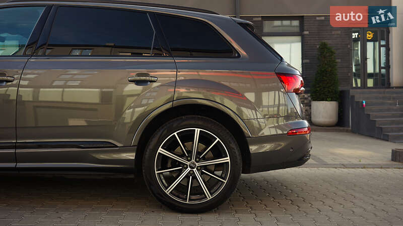 Внедорожник / Кроссовер Audi Q7 2019 в Львове