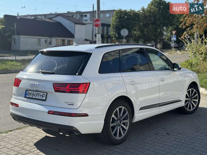 Внедорожник / Кроссовер Audi Q7 2018 в Киеве фото 10 Внедорожник / Кроссовер Audi Q7 2018 в Киеве