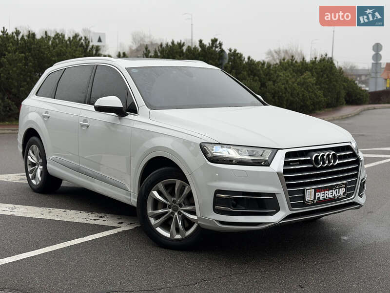 Позашляховик / Кросовер Audi Q7 2016 в Києві