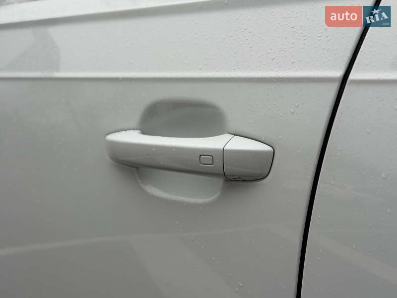 Позашляховик / Кросовер Audi Q7 2016 в Києві