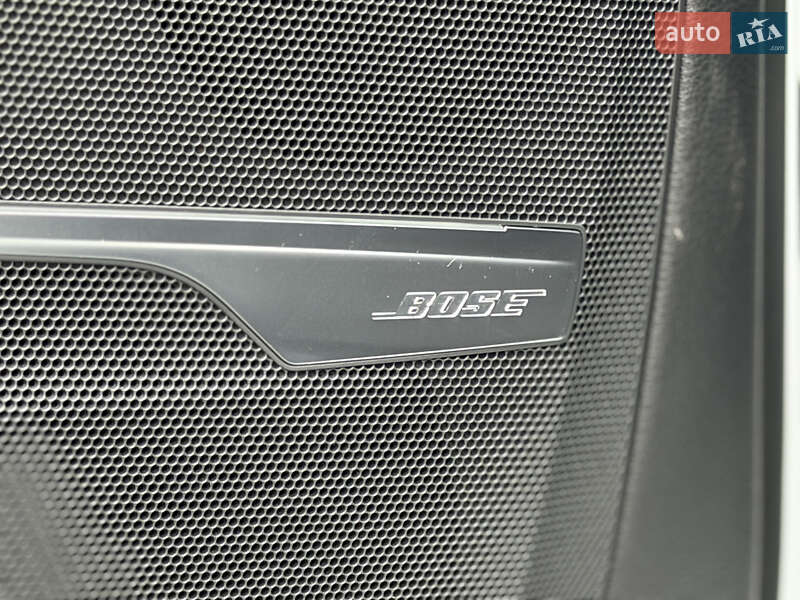 Позашляховик / Кросовер Audi Q7 2016 в Києві