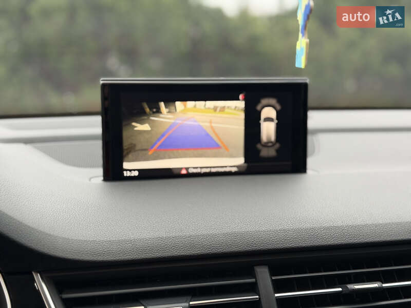 Позашляховик / Кросовер Audi Q7 2016 в Києві