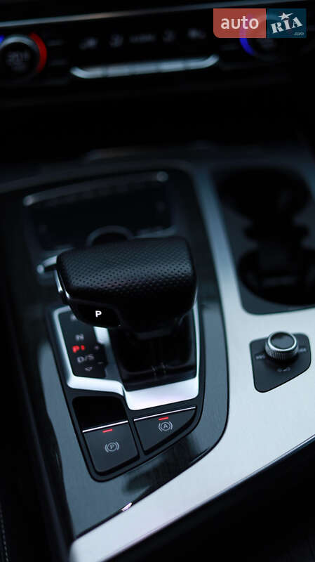 Внедорожник / Кроссовер Audi Q7 2018 в Киеве фото 15 Внедорожник / Кроссовер Audi Q7 2018 в Киеве