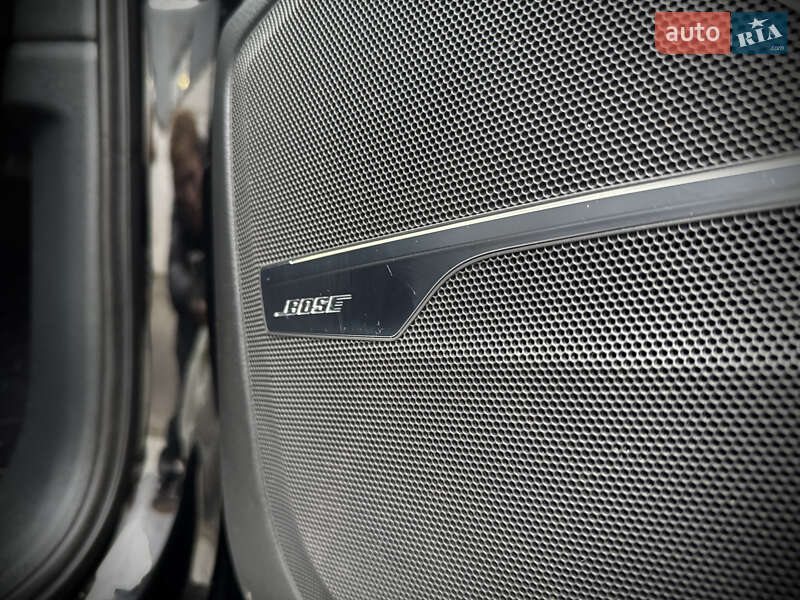 Позашляховик / Кросовер Audi Q7 2016 в Києві