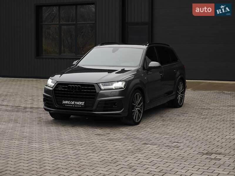 Внедорожник / Кроссовер Audi Q7 2015 в Дубно