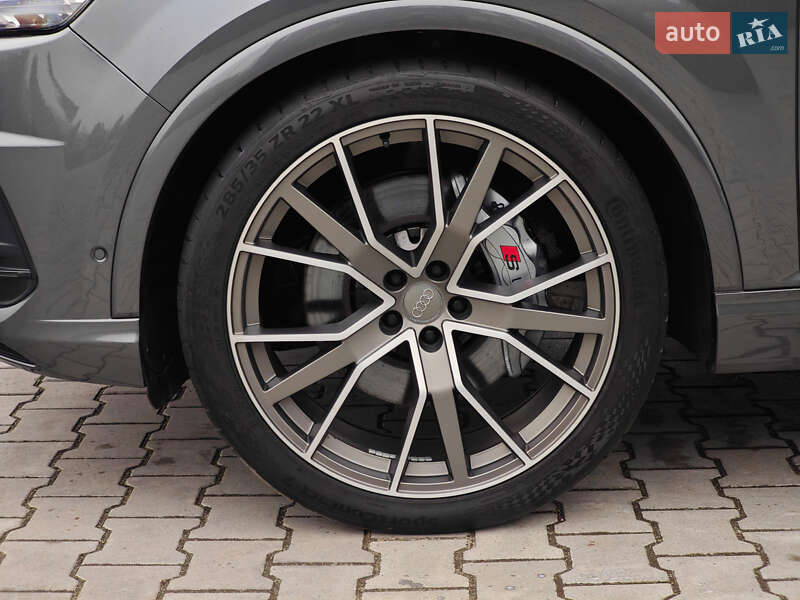 Внедорожник / Кроссовер Audi Q7 2015 в Дубно