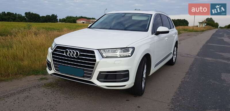 Внедорожник / Кроссовер Audi Q7 2017 в Чернобае