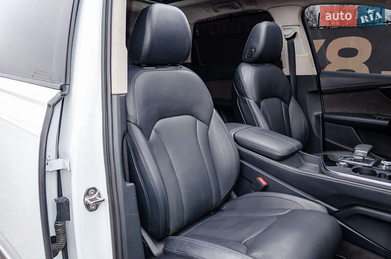 Внедорожник / Кроссовер Audi Q7 2015 в Киеве