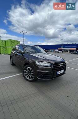 Позашляховик / Кросовер Audi Q7 2017 в Києві