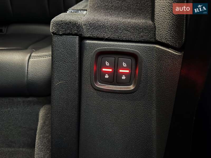 Позашляховик / Кросовер Audi Q7 2018 в Києві фото 32 Позашляховик / Кросовер Audi Q7 2018 в Києві