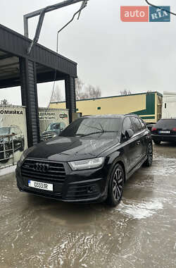 Позашляховик / Кросовер Audi Q7 2015 в Рокитному