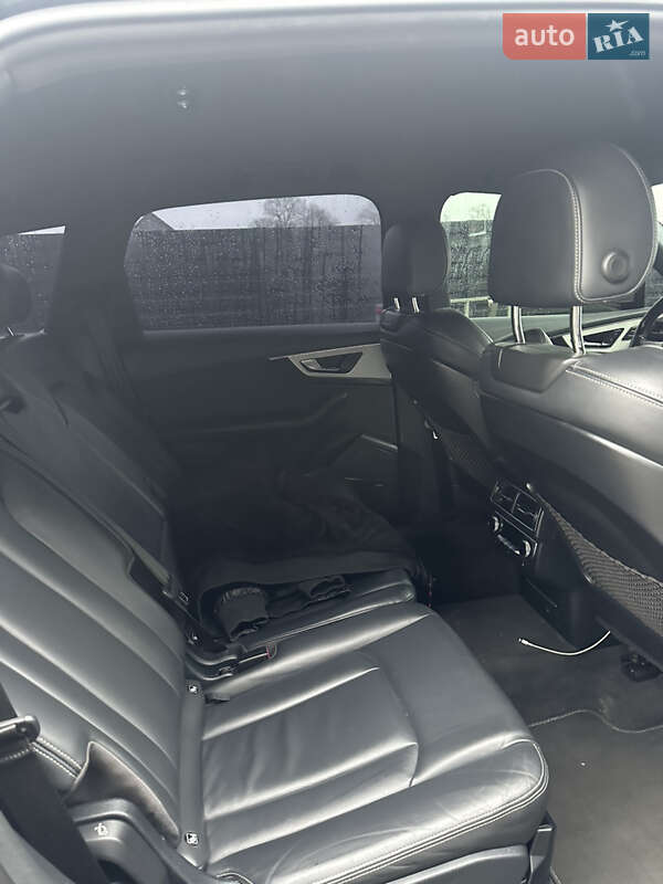 Внедорожник / Кроссовер Audi Q7 2015 в Рокитном фото 8 Внедорожник / Кроссовер Audi Q7 2015 в Рокитном