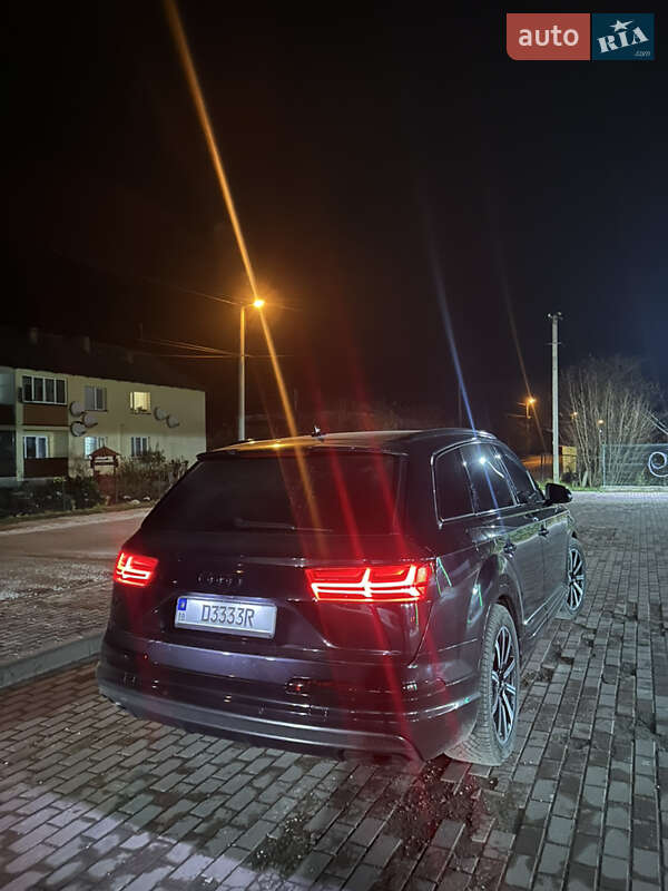 Внедорожник / Кроссовер Audi Q7 2015 в Рокитном фото 11 Внедорожник / Кроссовер Audi Q7 2015 в Рокитном