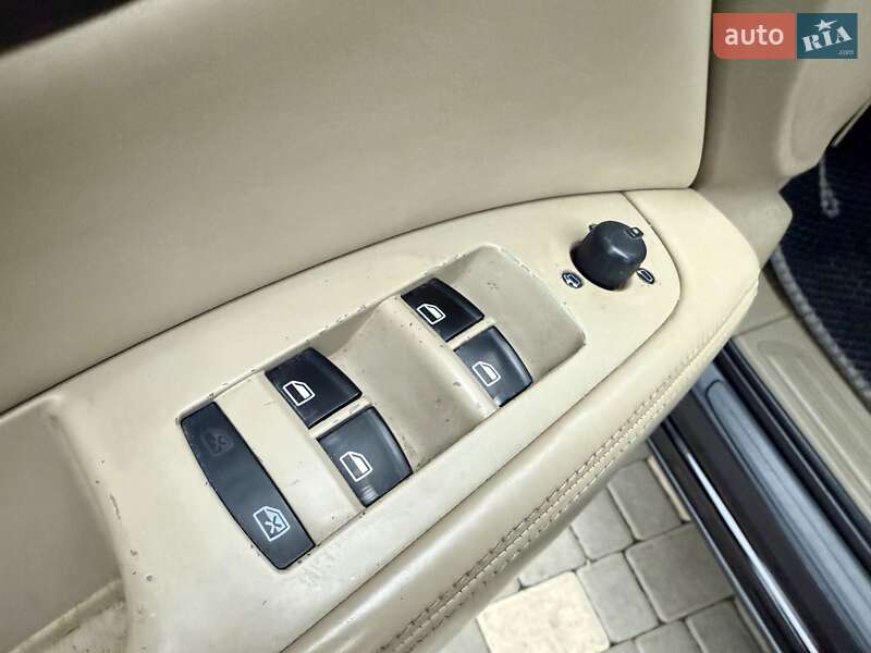 Внедорожник / Кроссовер Audi Q7 2007 в Одессе