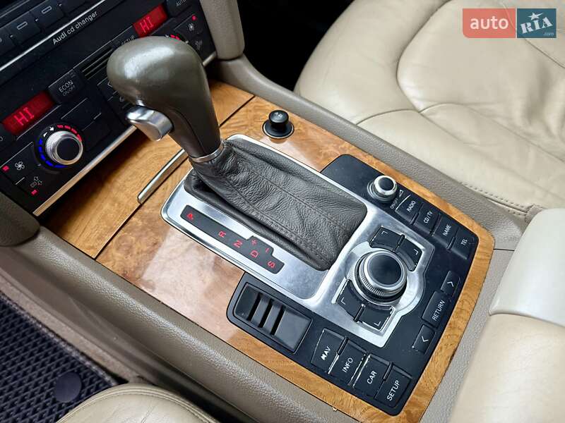 Внедорожник / Кроссовер Audi Q7 2007 в Одессе