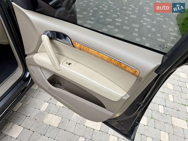 Внедорожник / Кроссовер Audi Q7 2007 в Одессе