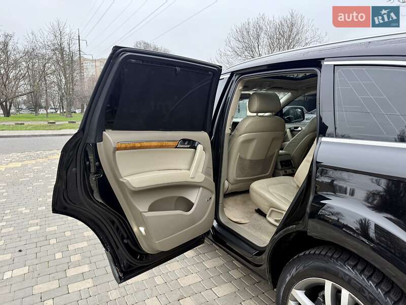 Внедорожник / Кроссовер Audi Q7 2007 в Одессе