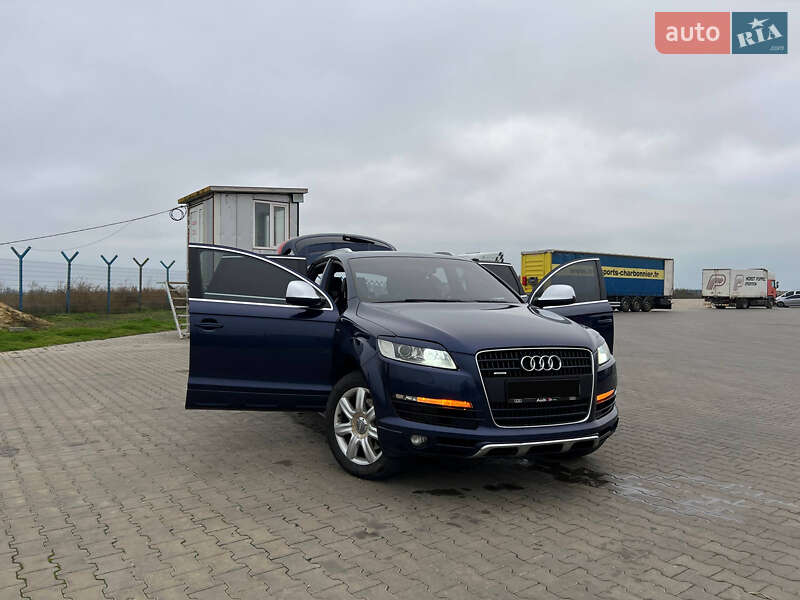Внедорожник / Кроссовер Audi Q7 2008 в Одессе